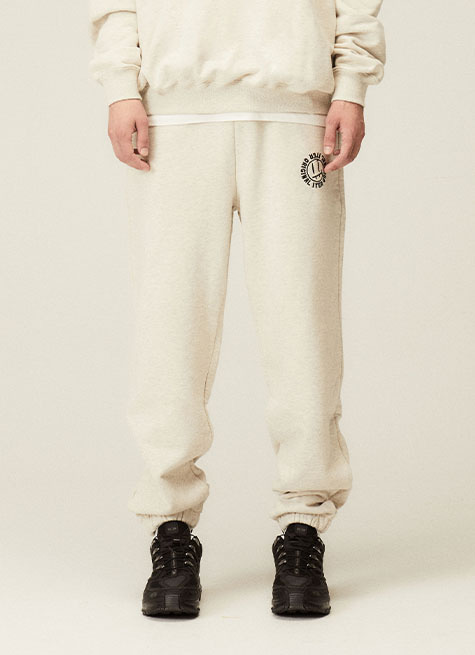 [FACE LINE] LETTERING FACE EMBROIDERY PANTS_OATMEAL